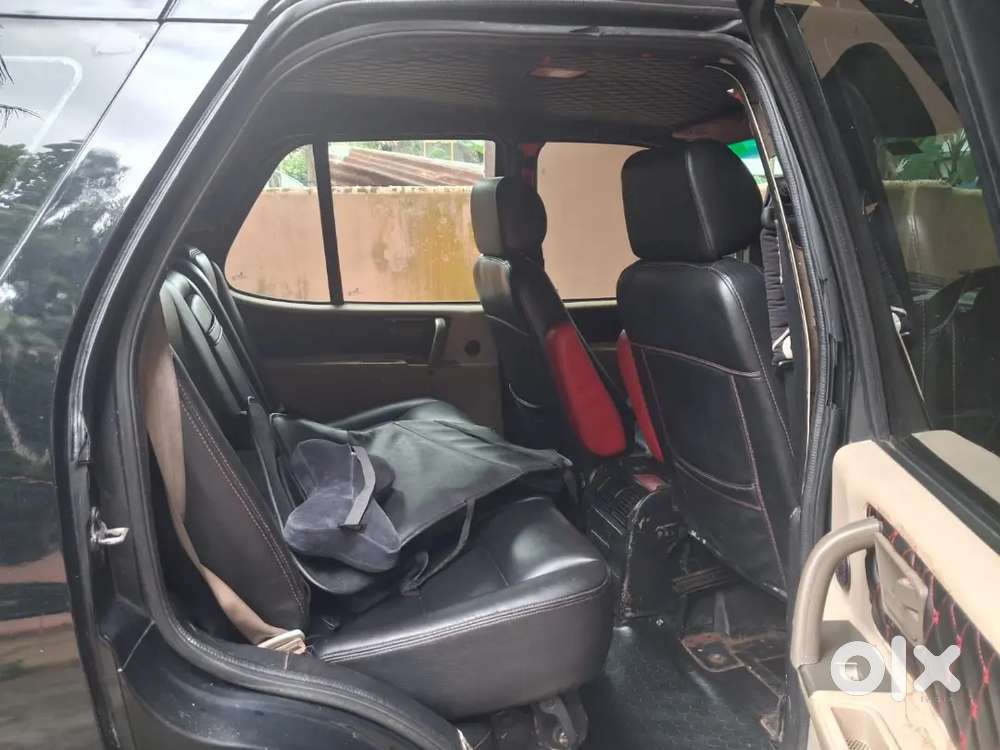 Tata Safari 2012