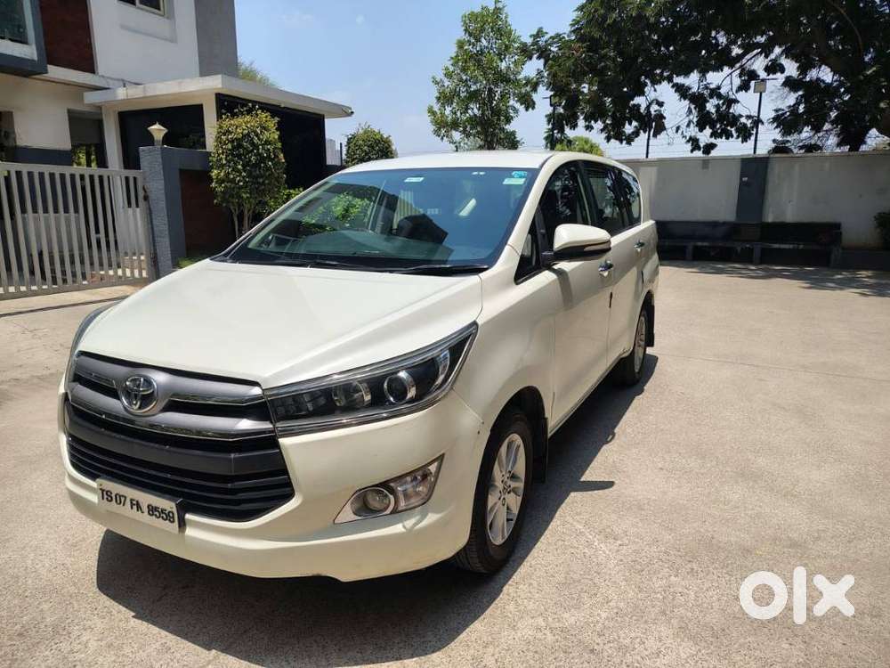 Toyota Innova Crysta 2.4 Vx Mt 8s, 2017, Diesel