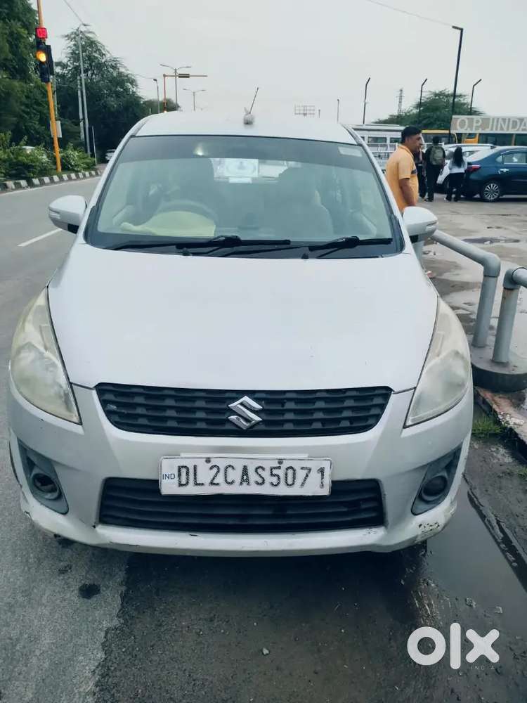 Maruti Suzuki Ertiga Zxi 2013