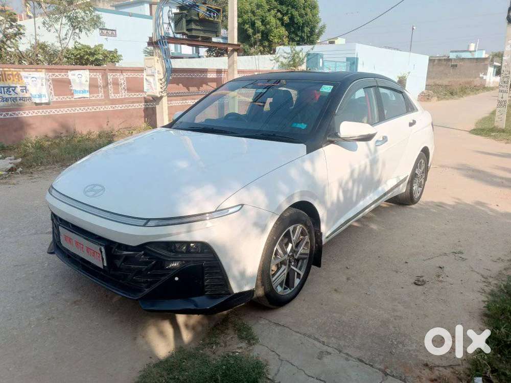 Hyundai Verna Sx 1.5 Petrol Ivt, 2023, Petrol