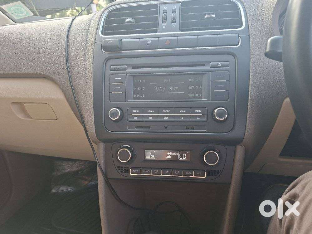 Skoda Rapid Elegance 1.6 Mpfi Mt, 2015, Petrol