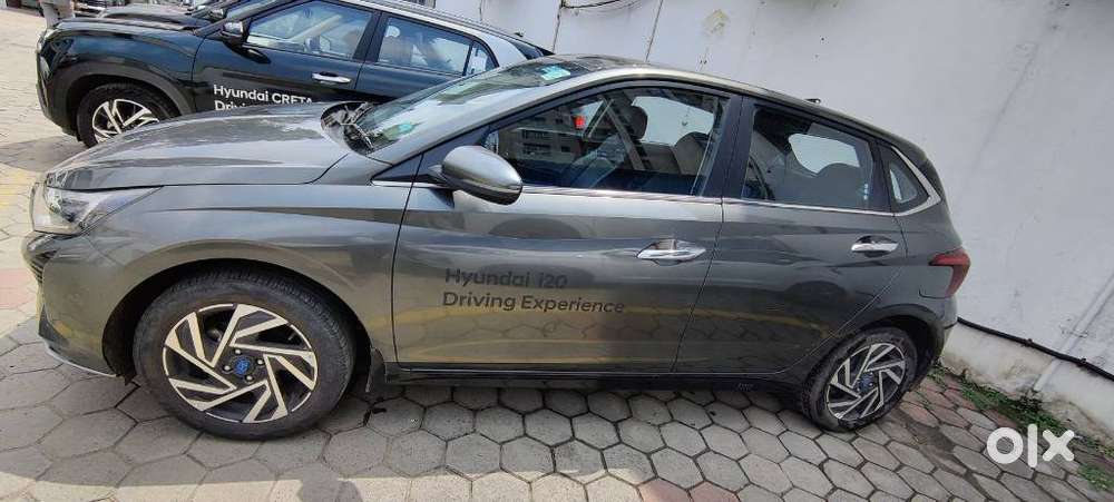Hyundai I20 Asta (o) 1.2 Mt, 2023, Petrol