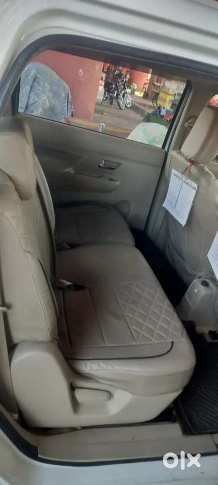 Maruti Ertiga Vxi 2025
