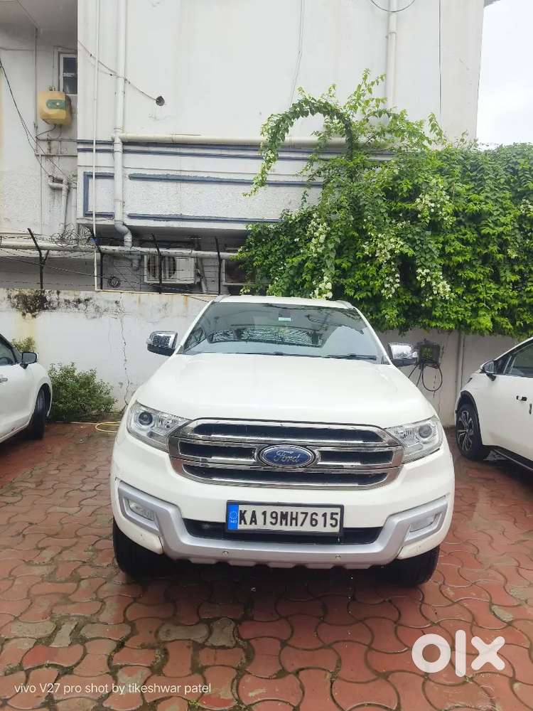 Ford Endeavour Titanium 2.2 2017