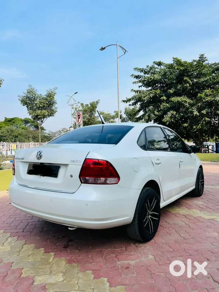 Volkswagen Vento 2014 Petrol 72000 Km Driven