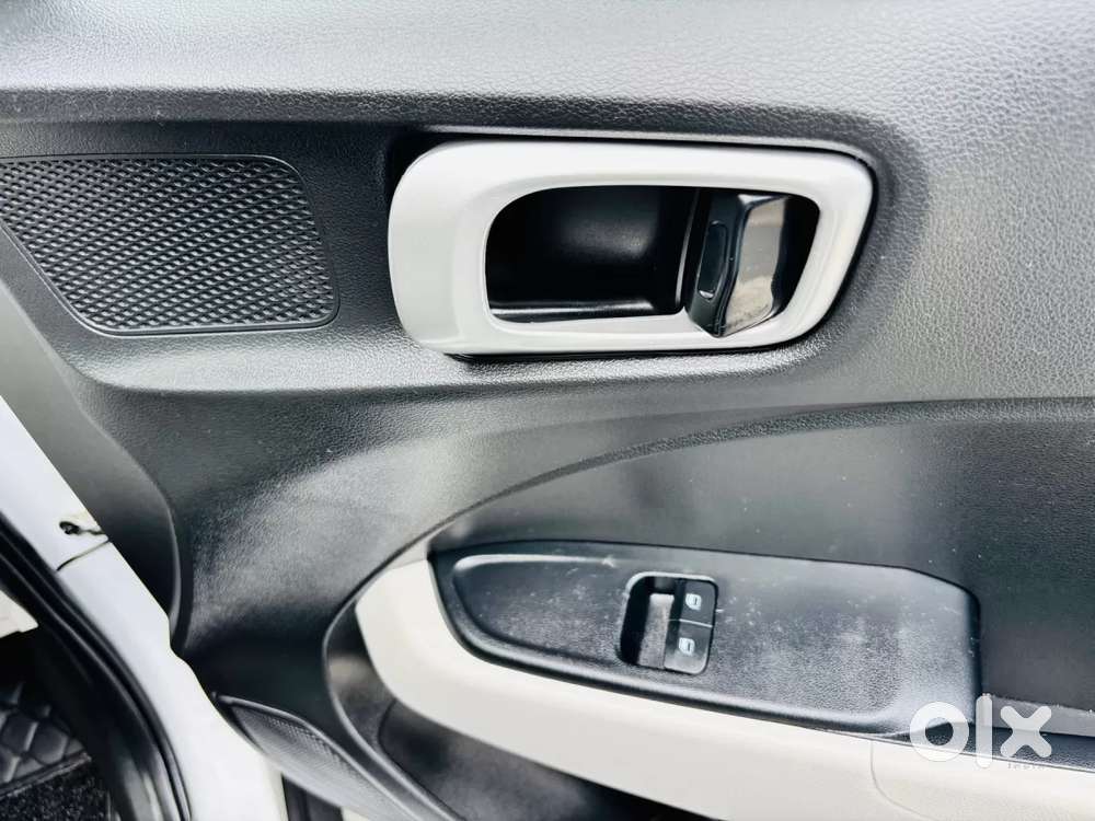 Hyundai Venue, 2025, Petrol