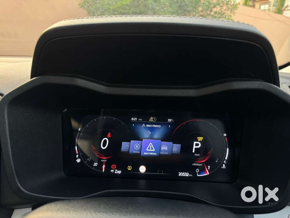 Mahindra Xuv 3xo Ax7l 1.2 Petrol At (pg), 2024, Petrol