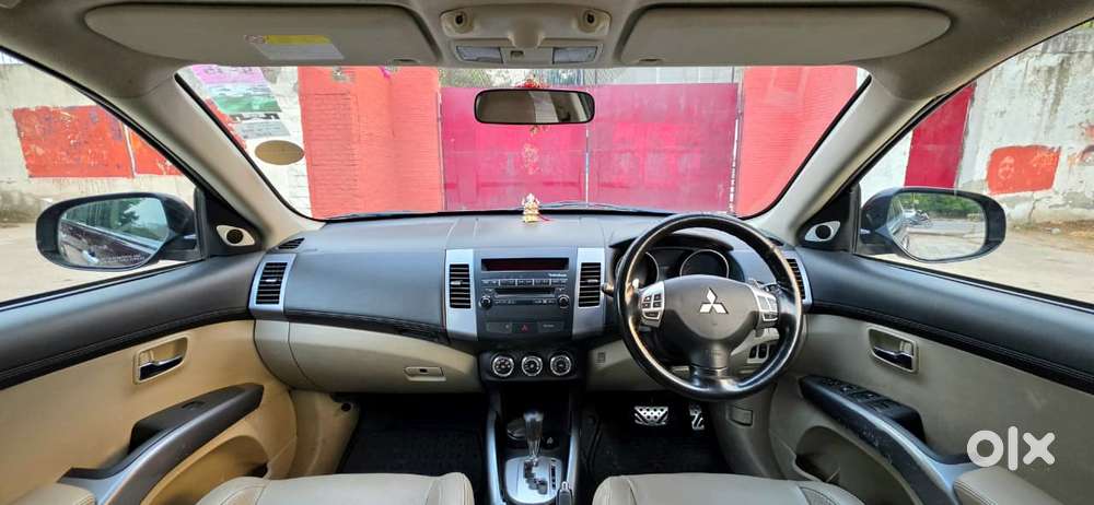 Mitsubishi Outlander 2.4 Mivec, 2011, Petrol