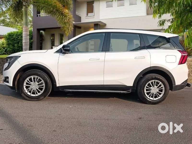 Mahindra Xuv700 2.2 Mx Diesel Mt 5 Str, 2022, Diesel