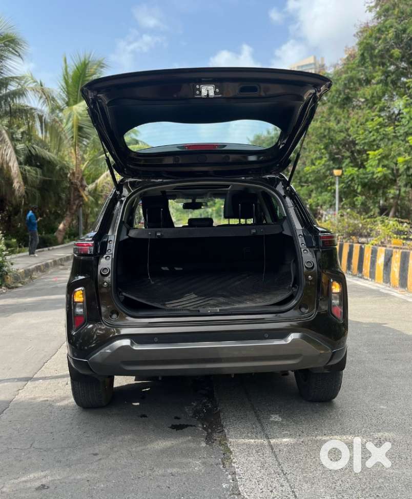 Maruti Suzuki Grand Vitara 1.5 Alpha Plus Intelligent Hybrid Ecvt, 2..