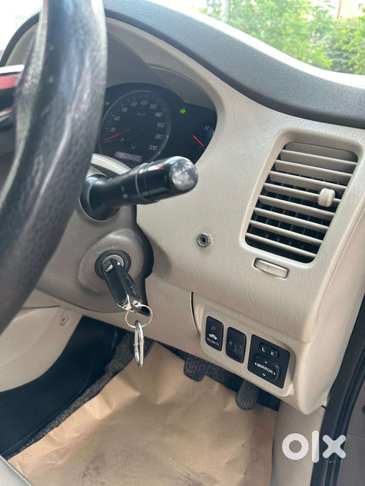 Toyota Innova 2012 Diesel Well Maintained