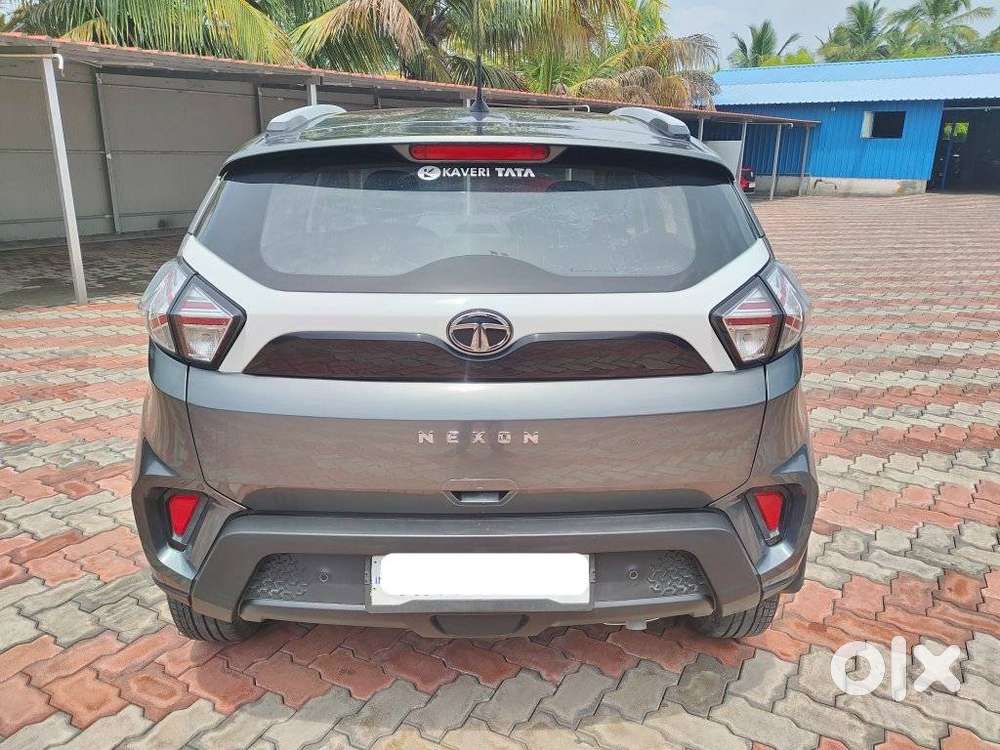 Tata Nexon, 2022, Petrol