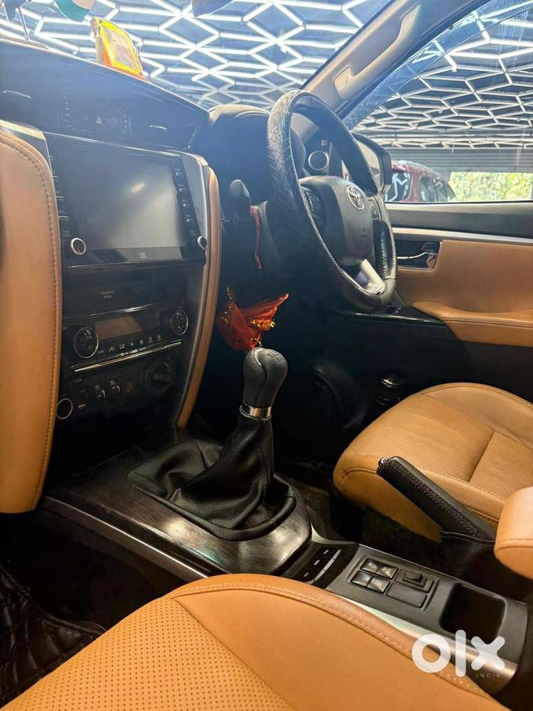 Toyota Fortuner 2023 Diesel 110000 Km Driven