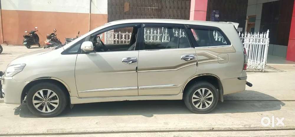 Toyota Innova Diesel 2015