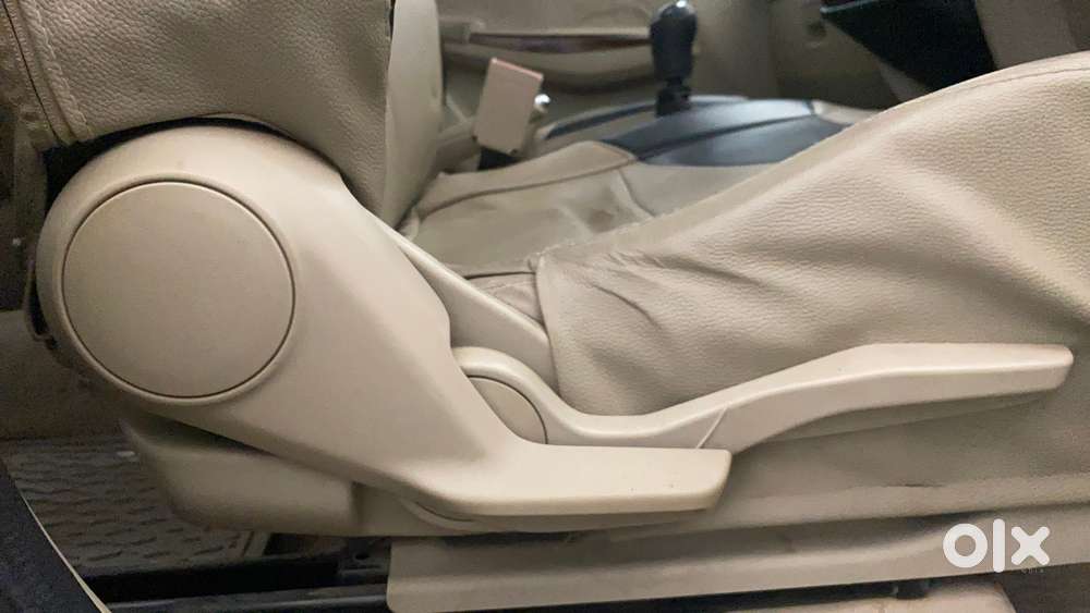 Maruti Suzuki Swift Dzire Zxi + Mt, 2017, Petrol