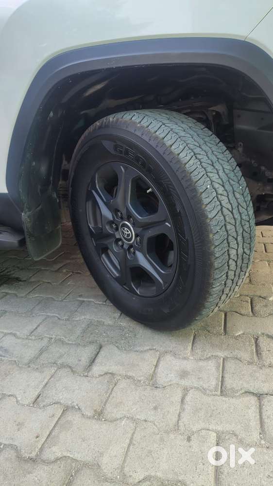 Toyota Land Cruiser 3.3 Zx Diesel, 2025