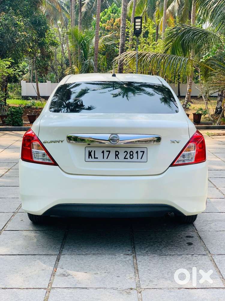 Nissan Sunny 2017 Petrol Well Maintained