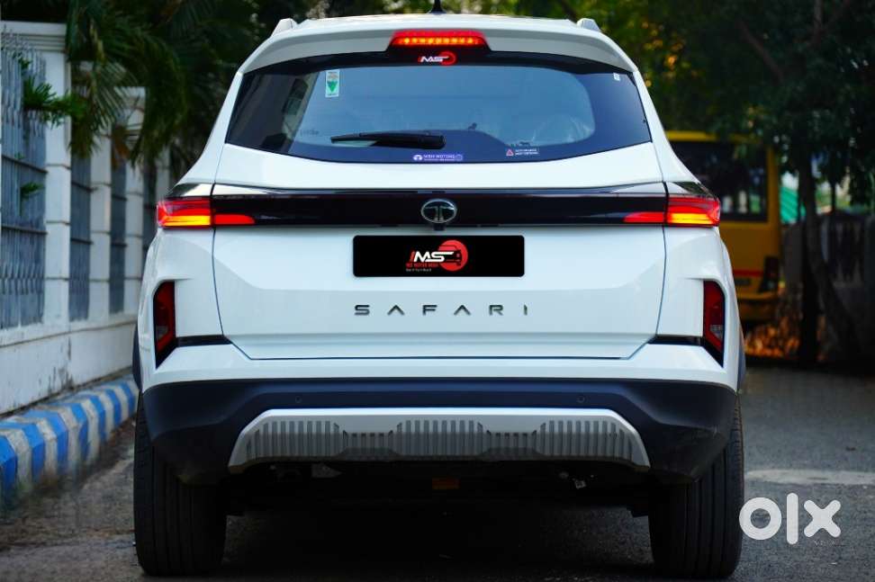 Tata Safari Accomplished X Plus 6 Str Dark Edition, 2026, Diesel