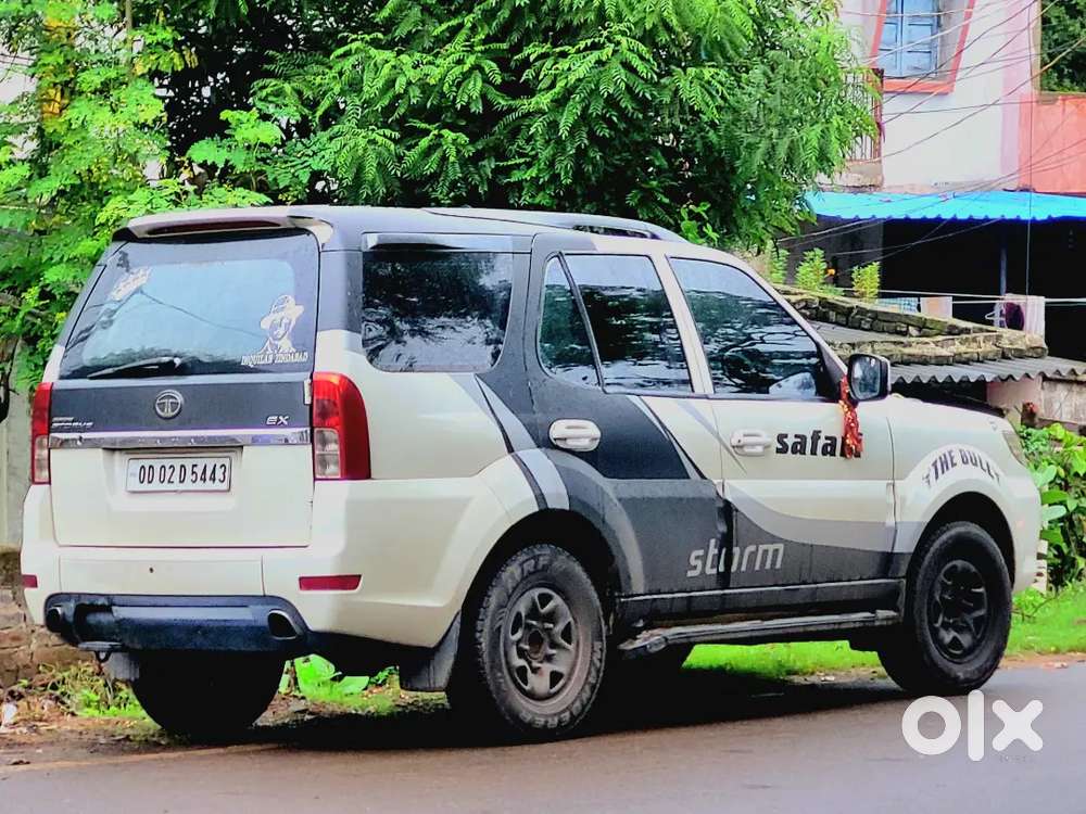 Tata Safari Storme 2013 Diesel 90000 Km Driven
