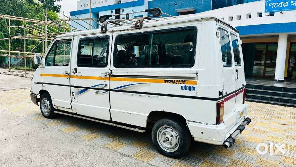 Tata Winger Deluxe - Hi Roof (ac), 2013, Diesel