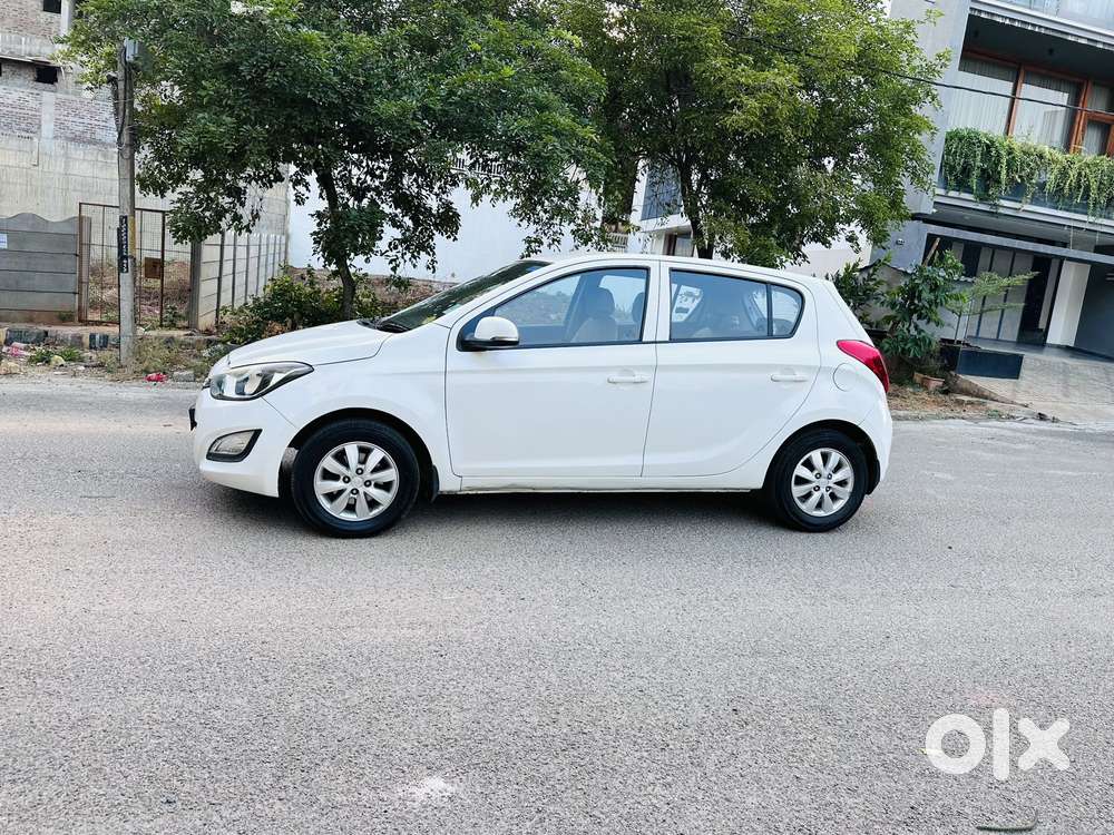 Hyundai I20 Sportz 1.2 Bs-iv, 2012, Petrol