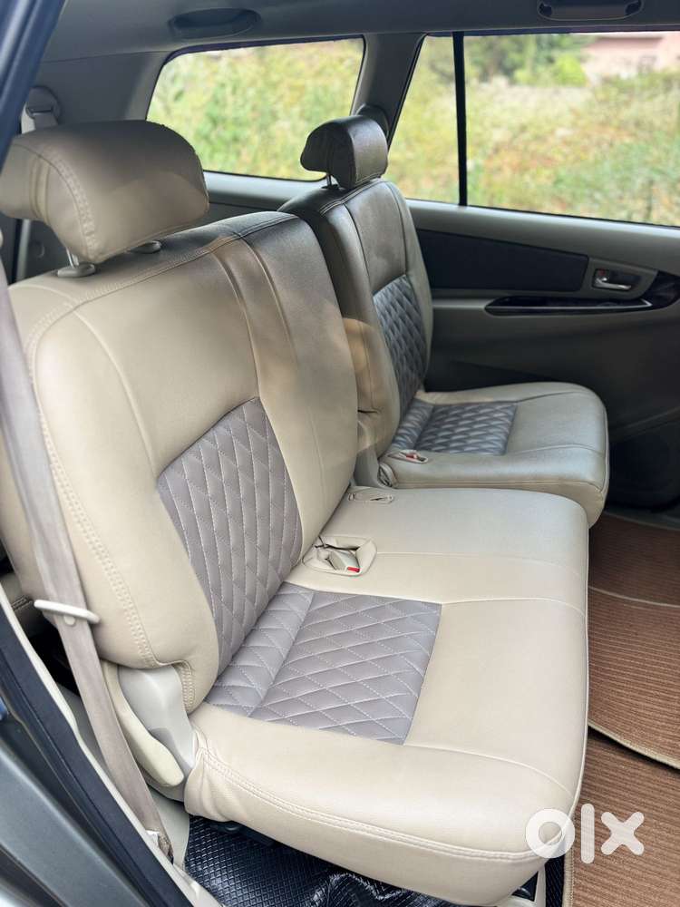 Toyota Innova 2.5 V 7 Str, 2012, Diesel