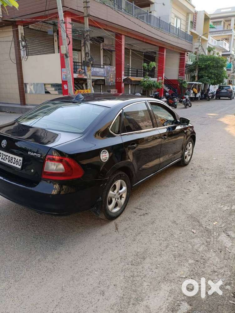 Skoda Rapid Elegance 1.6 Mpfi Mt, 2014, Diesel