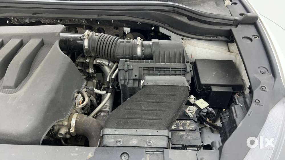 Mahindra Xuv700 2.0 Ax 7 Petrol At Str, 2024, Petrol