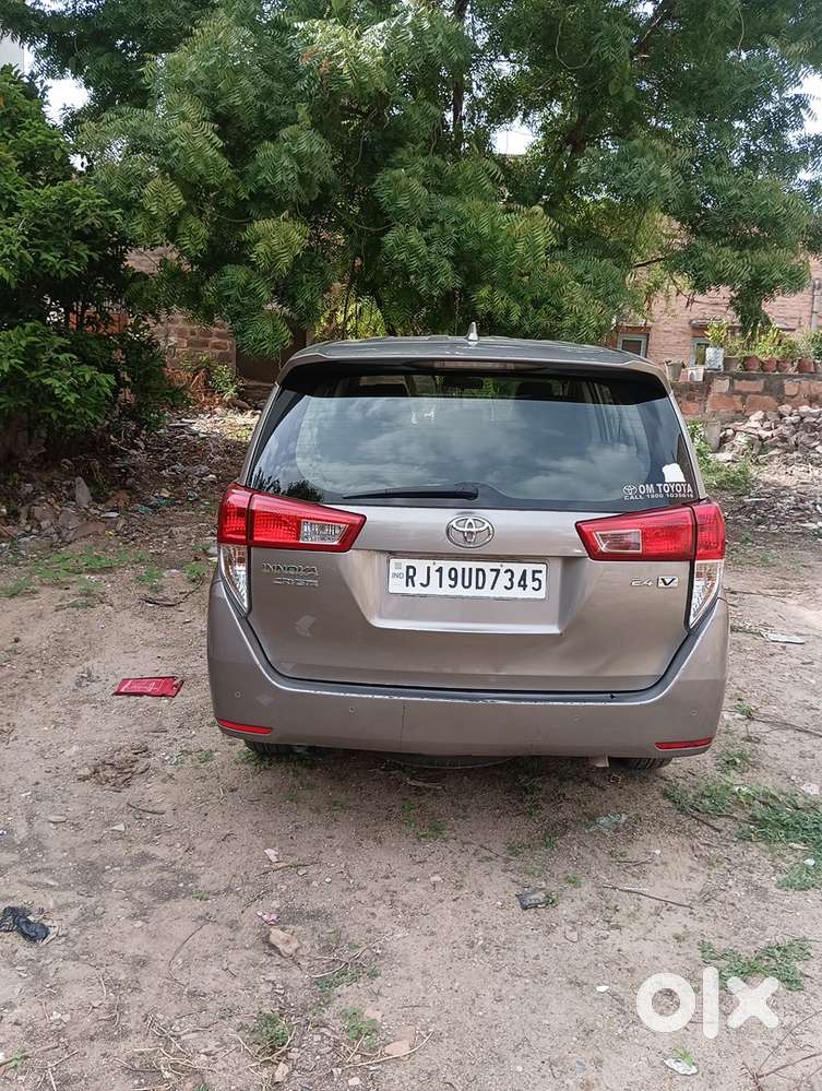 Toyota Innova Crysta Diesel 2.4 V 8 Str 2020