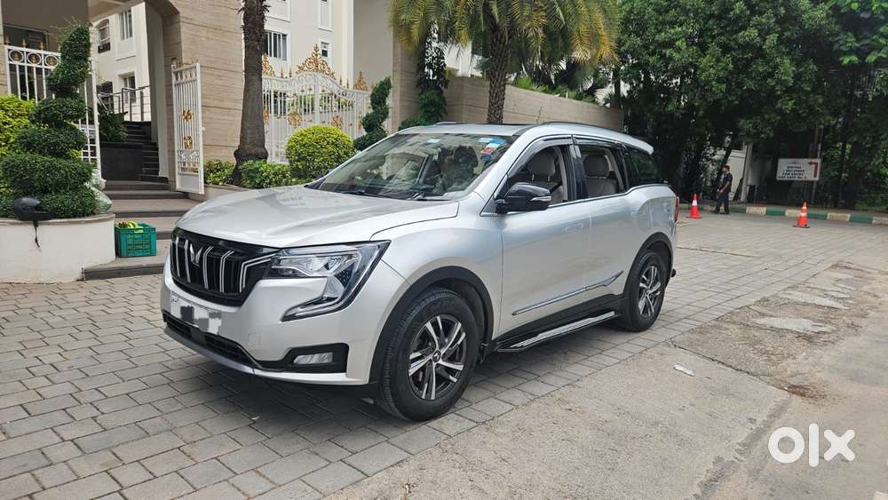 Mahindra Xuv700 2.0 Ax 5 Petrol Mt 7 Str, 2022, Petrol