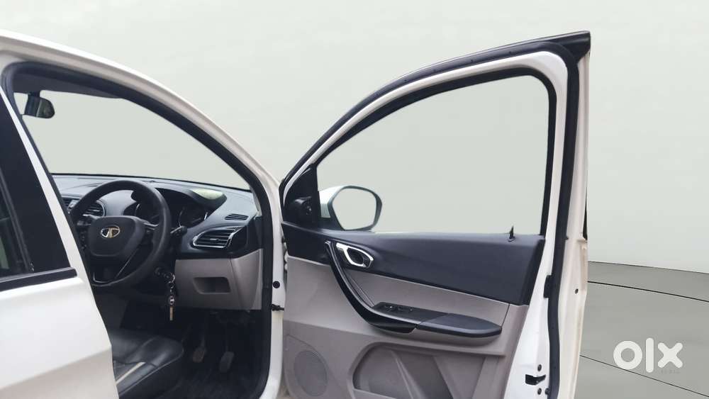 Tata Tiago 1.2 Revotron Xz Plus, 2019, Petrol