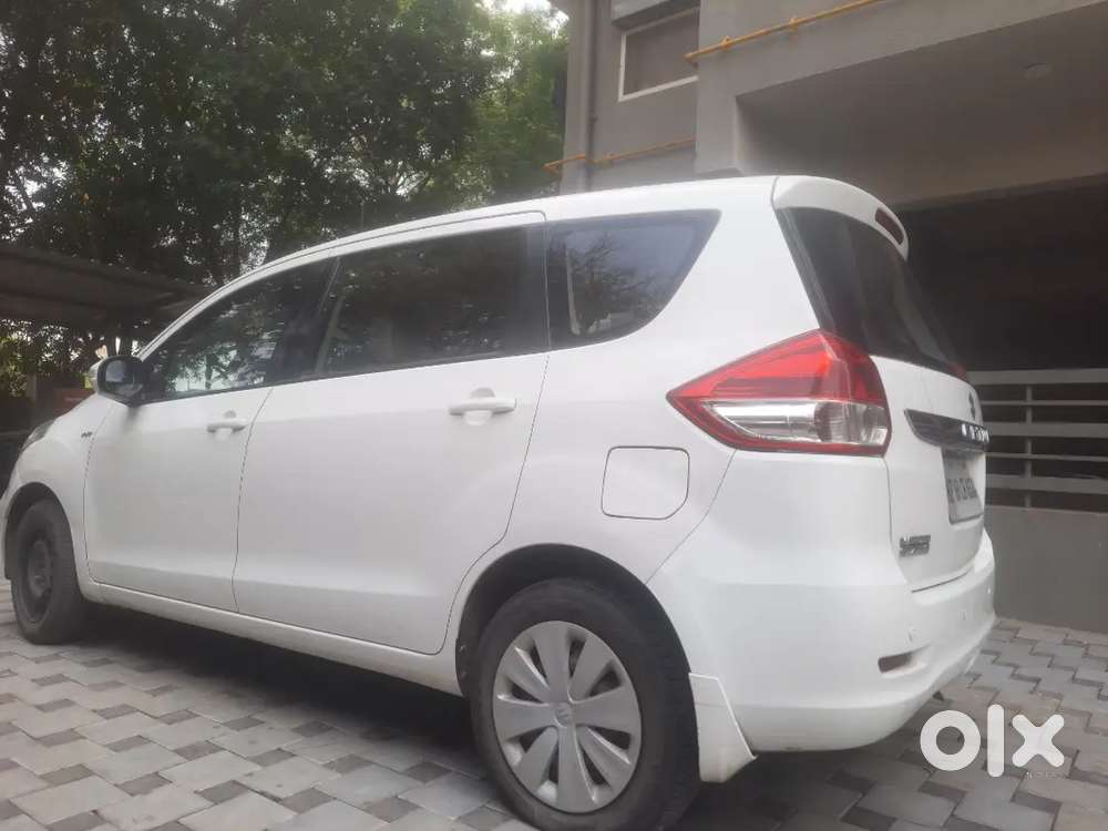 White Ertiga Petrol