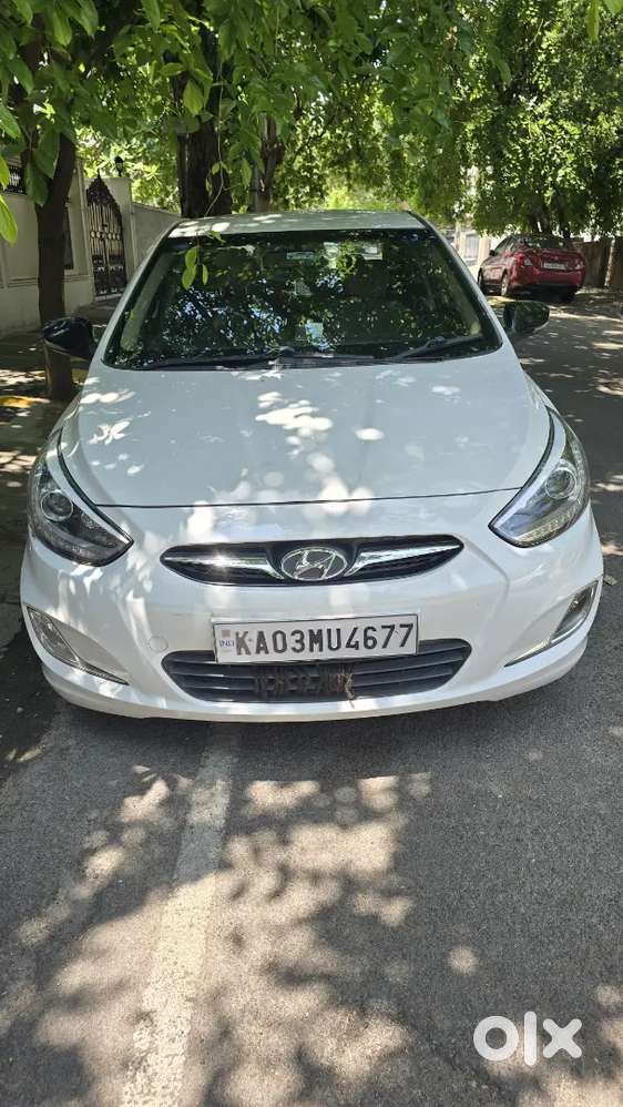 Hyundai Fluidic Verna