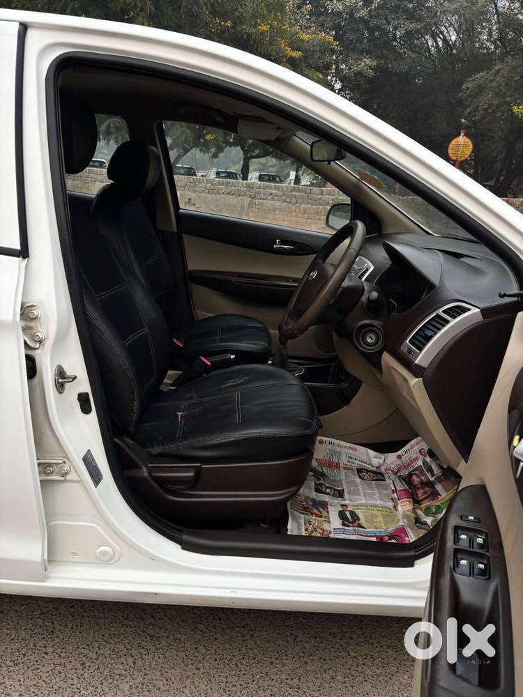 Hyundai I20 Magna 1.2 Vtvt, 2011, Petrol