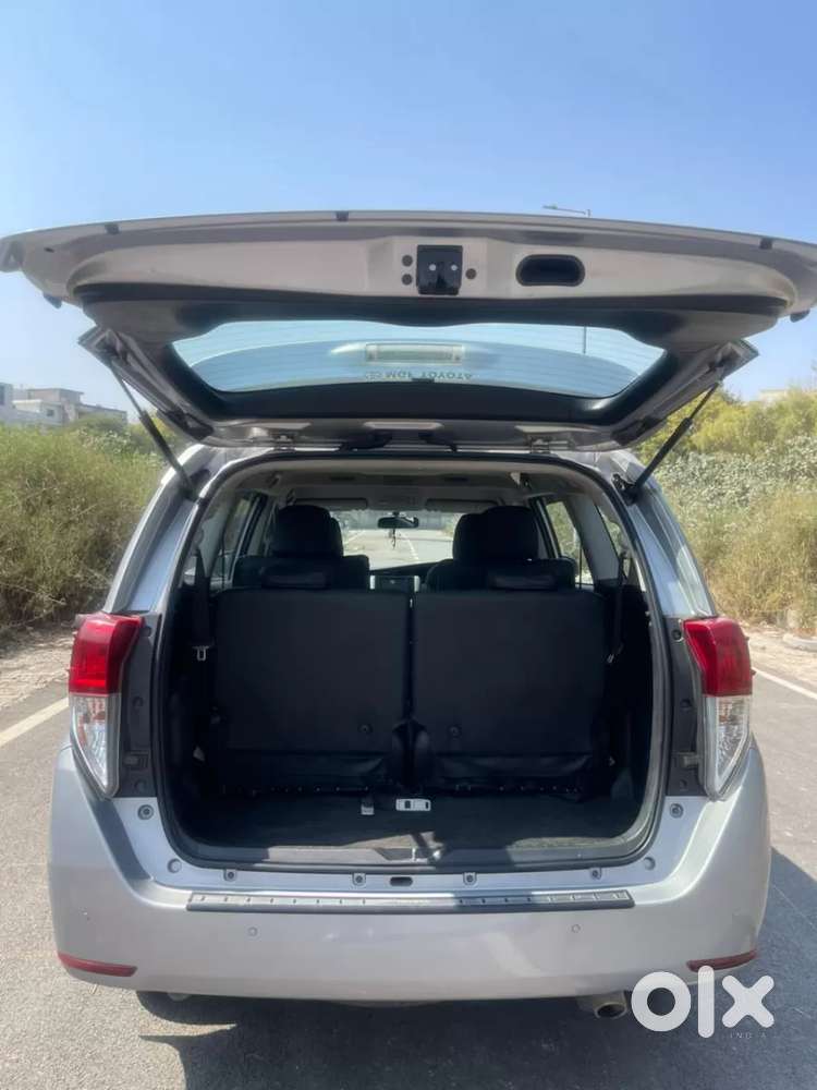Toyota Innova Crysta [2020-ongoing] 2.4 Gx 7 Str, 2020, Diesel