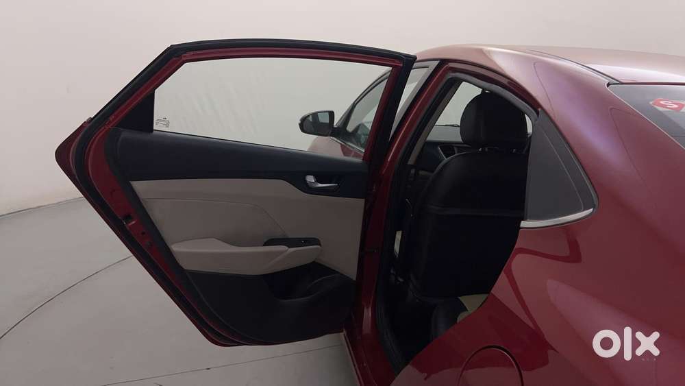 Hyundai Verna [2015-2017] Fluidic 4s 1.6 Crdi Sx (o) At, 2018, Petro..