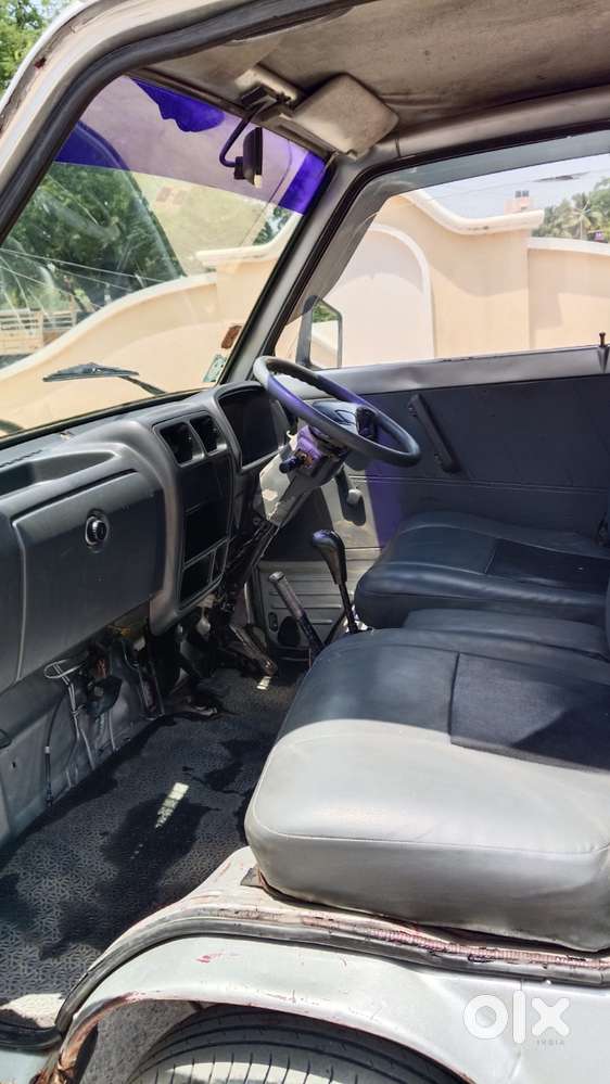 Maruti Suzuki Omni 8 Seater Bsii, 2000, Petrol