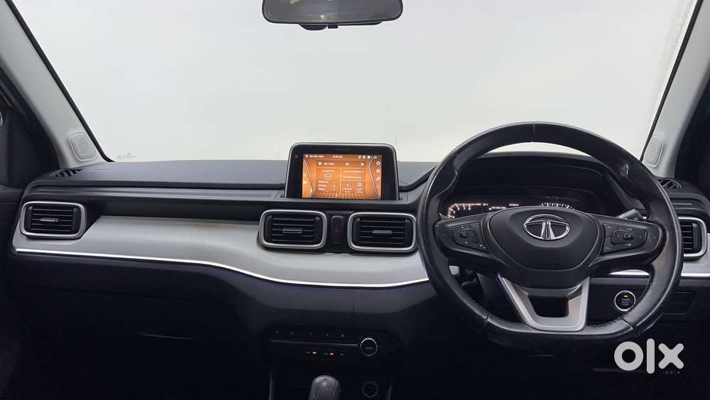 Tata Punch 1.2 Revotron Creative Amt Dual Tone, 2022, Petrol