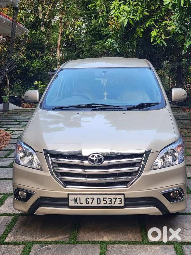 Toyota Innova 2013 Diesel Well Maintained