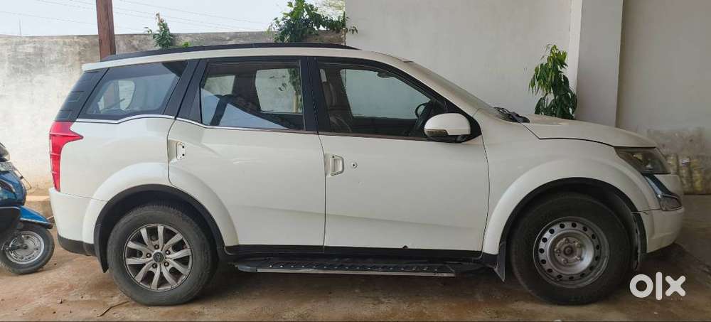 Mahindra Xuv500 2015 Diesel 160000 Km Driven