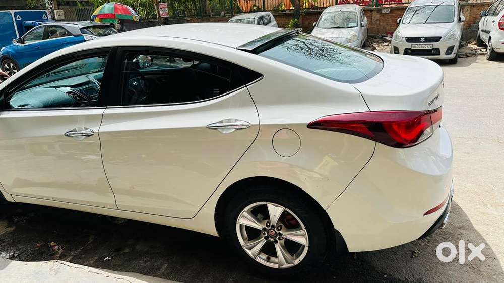 Hyundai Neo Fluidic Elantra 2015 Petrol Well Maintained