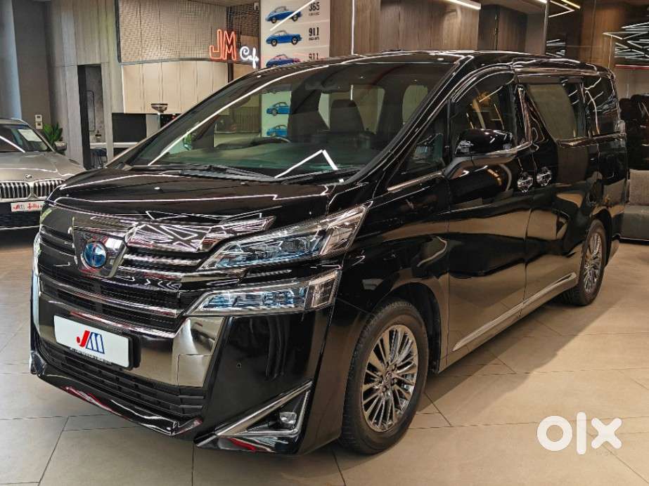 Toyota Vellfire Vip – Executive Lounge, 2022, Petrol