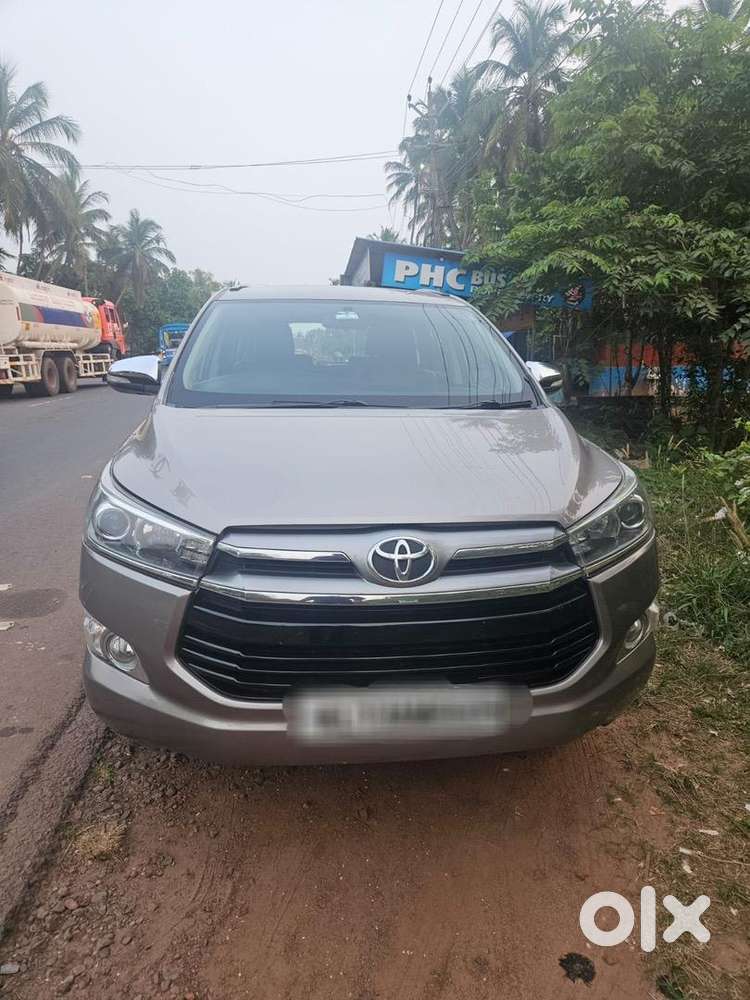 2.8 Z Automatic Toyota Crysta 2016