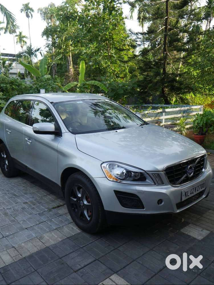 Volvo Xc60, Metalic Silver, 2012 D3, Diesel Automatic, Good Condition