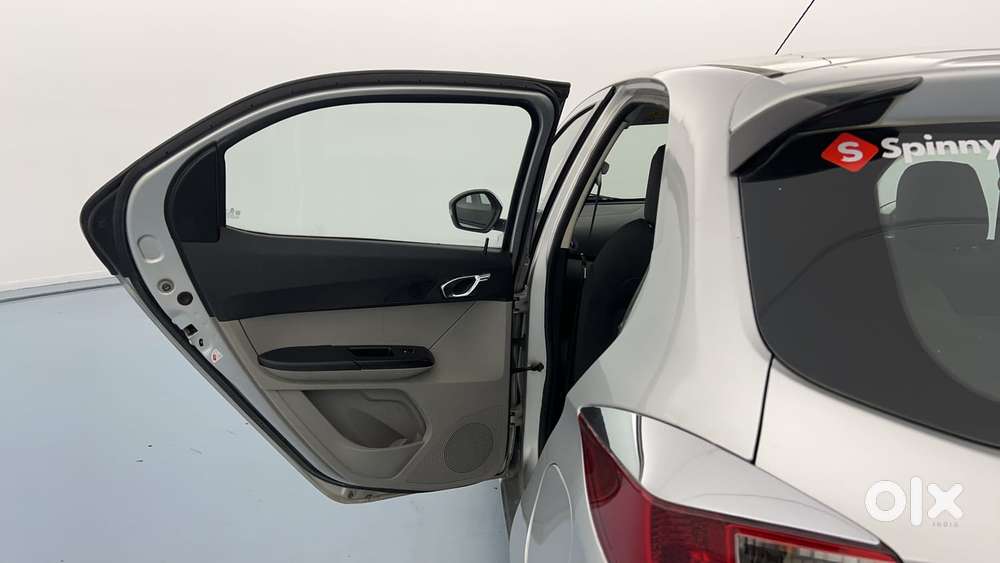 Tata Tiago Xz, 2016, Petrol