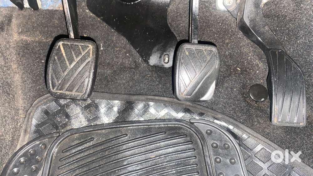 Maruti Suzuki Swift 2011-2014 Vxi, 2013, Petrol