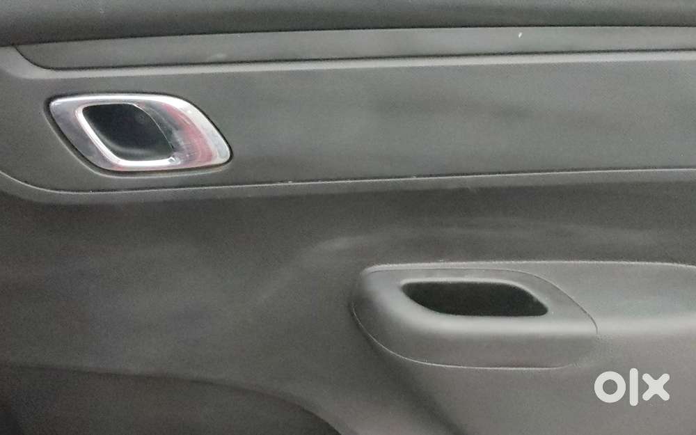 Renault Kwid 2019-ongoing 1.0 Rxt Amt (o), 2019, Petrol