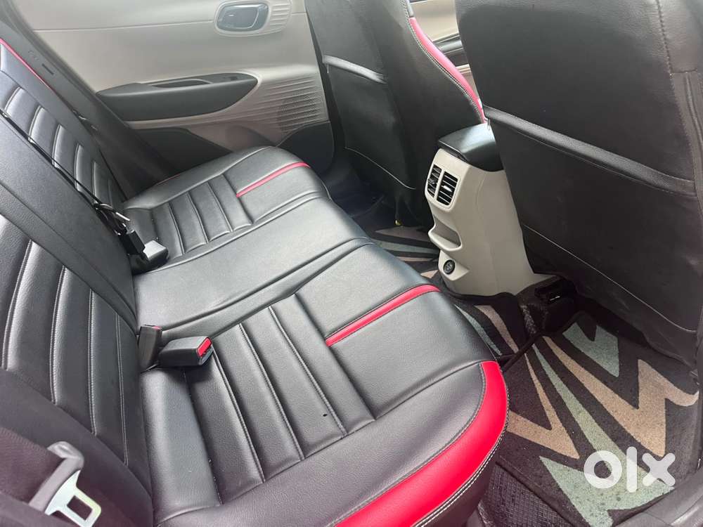 Hyundai I20 Sportz (o) Ivt | Feb 2025 | Sunroof | 1st Owner