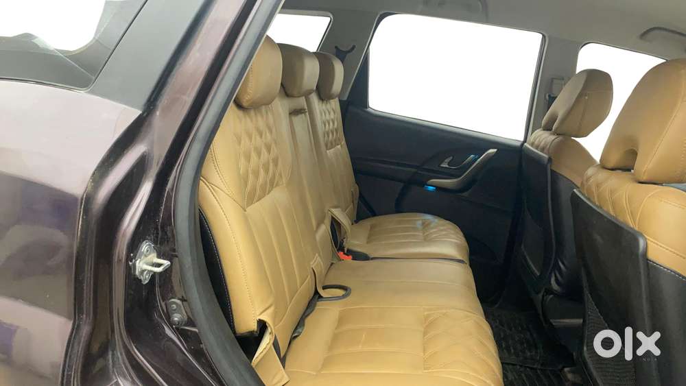 Mahindra Xuv500 W7, 2019, Diesel
