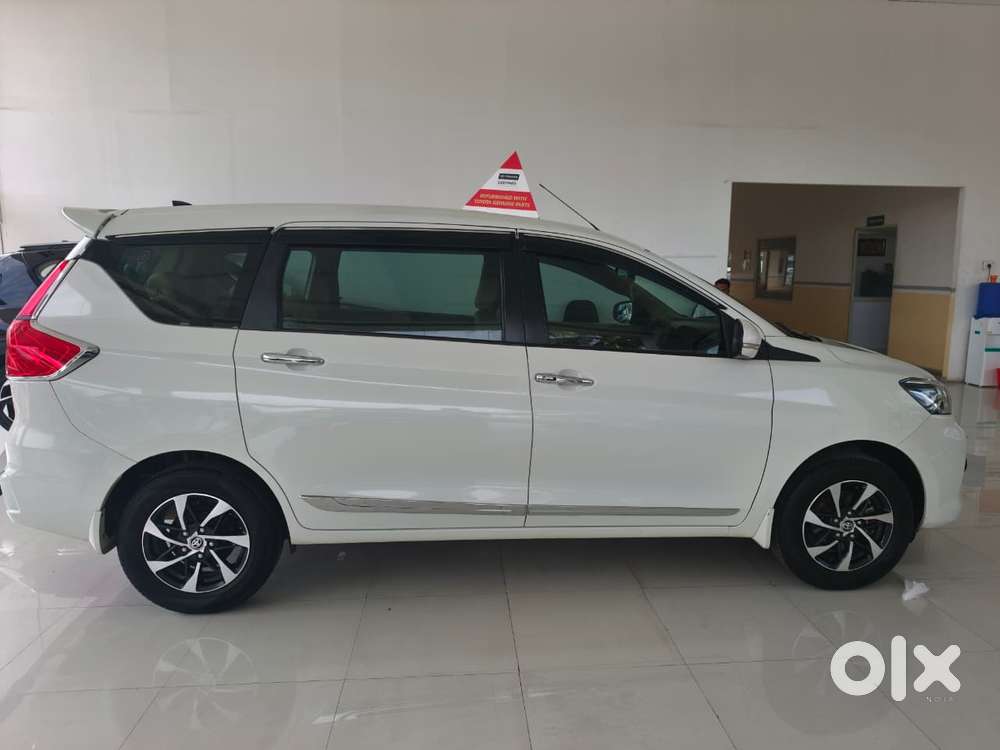 Toyota Rumion V Mt, 2023, Petrol